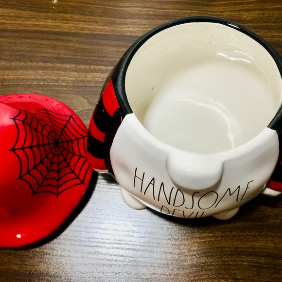 HANDSOME DEVIL Gnome Canister - Picture 2 of 5